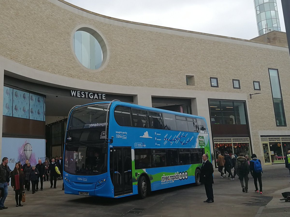 RiverRapidsBus's tweet photo. Fancy a Christmas shopping trip to @WestgateOxford? 🛍️ Take a stress-free journey there with our new #RiverRapidsBus service! #OxOn #Oxford https://t.co/mh0pUTnnty