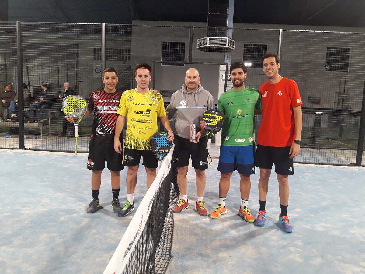 PadelPremium's tweet photo. Ya podéis ver en nuestra página de Facebook la crónica y fotos del Master Provincial y el Open Plata "Trofeo Burger King" que se celebró este pasado fin de semana. https://t.co/zrSu1pk2tm https://t.co/1vqQrHytgQ