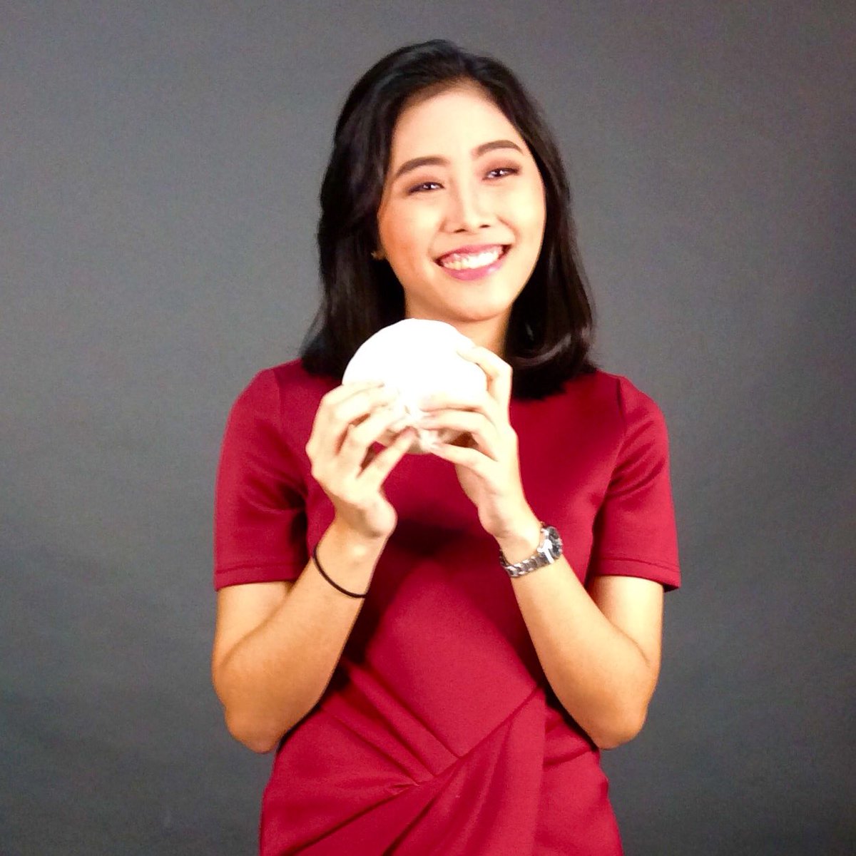 romejohndc's tweet photo. sabi na nga ba eh – like father, like daughter!

iba talaga pag #chowking! w/ @ninatoos https://t.co/WjN1MHndvc