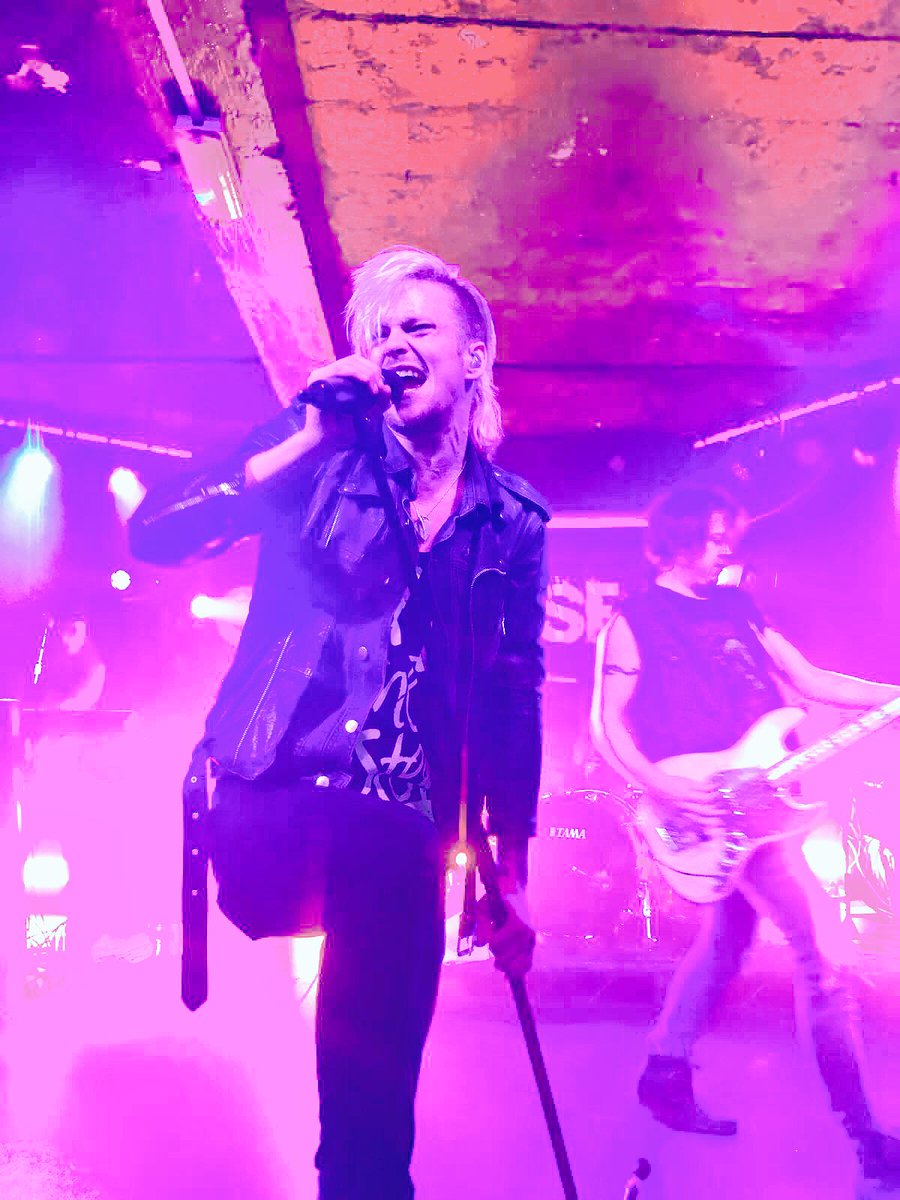 DenimandBlether's tweet photo. Read why @heatsweden @CathouseGlasgow may just have been my gig of the year. Check my review here https://t.co/SElHhzL4SA https://t.co/lPYAz4izAv