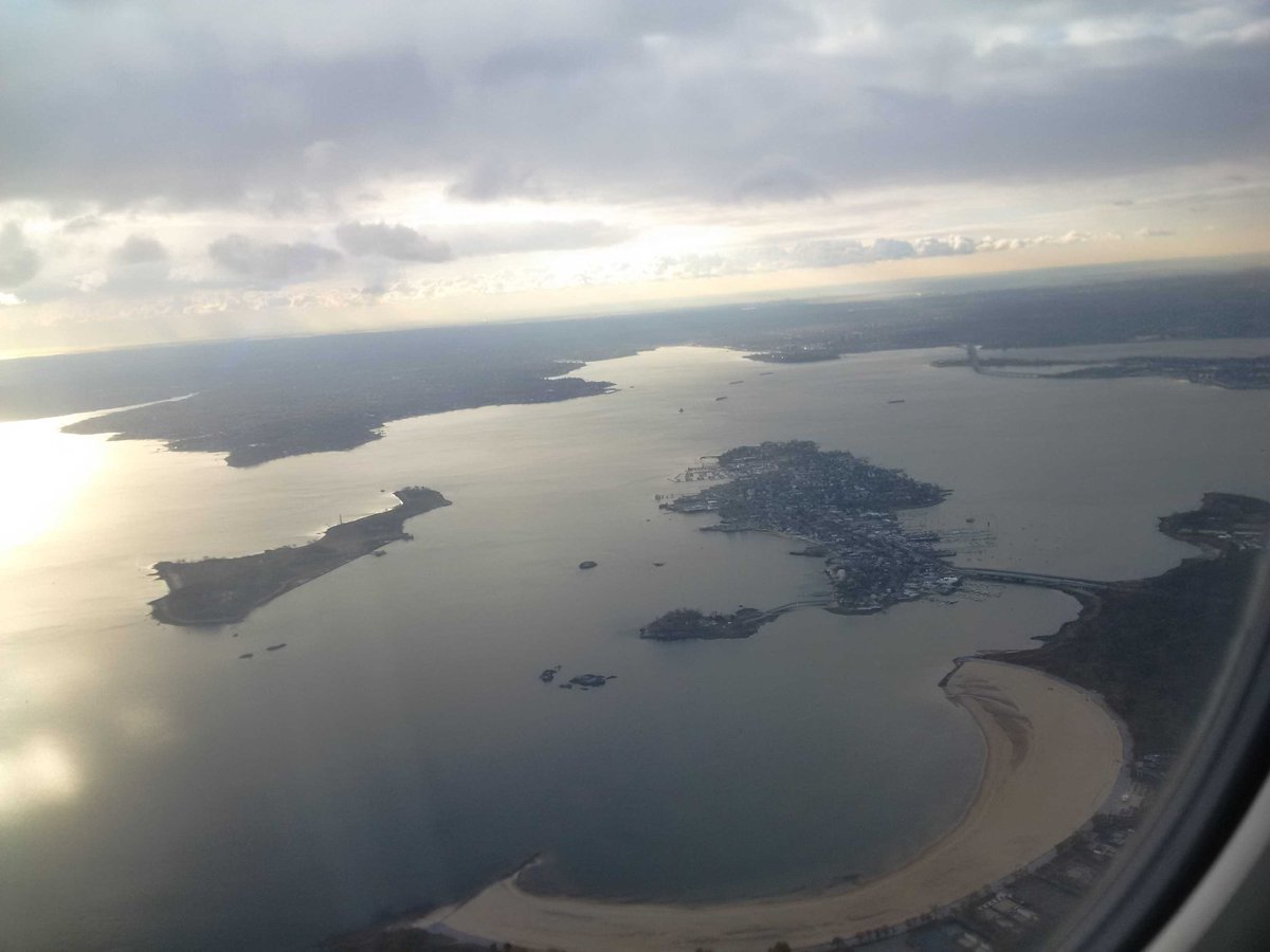 SwOttMasters's tweet photo. Long Island NY #LGA to #BNA this week. #Smashville TN. #Preds https://t.co/nQdjkELefJ