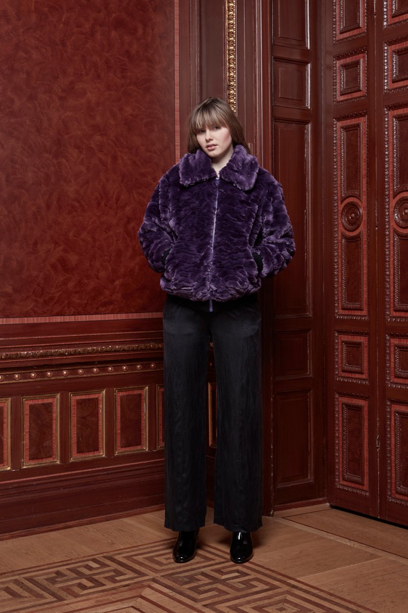 5preview's tweet photo. Be Fab and Fauxy ~ 5Preview’s KARLIE Faux Fur is a short jacket with ribbed trims and zip front opening https://t.co/6S9BvrZouS #5preview #5pwinbloom https://t.co/x1FmBMxmYd