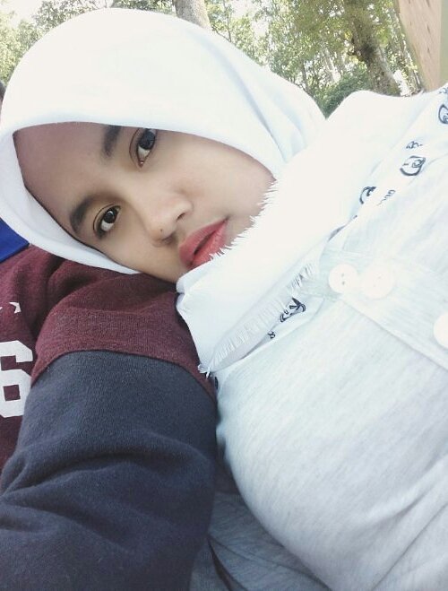 ii_zaly's tweet photo. Menerawang atau ketat https://t.co/8ovBOqDhet