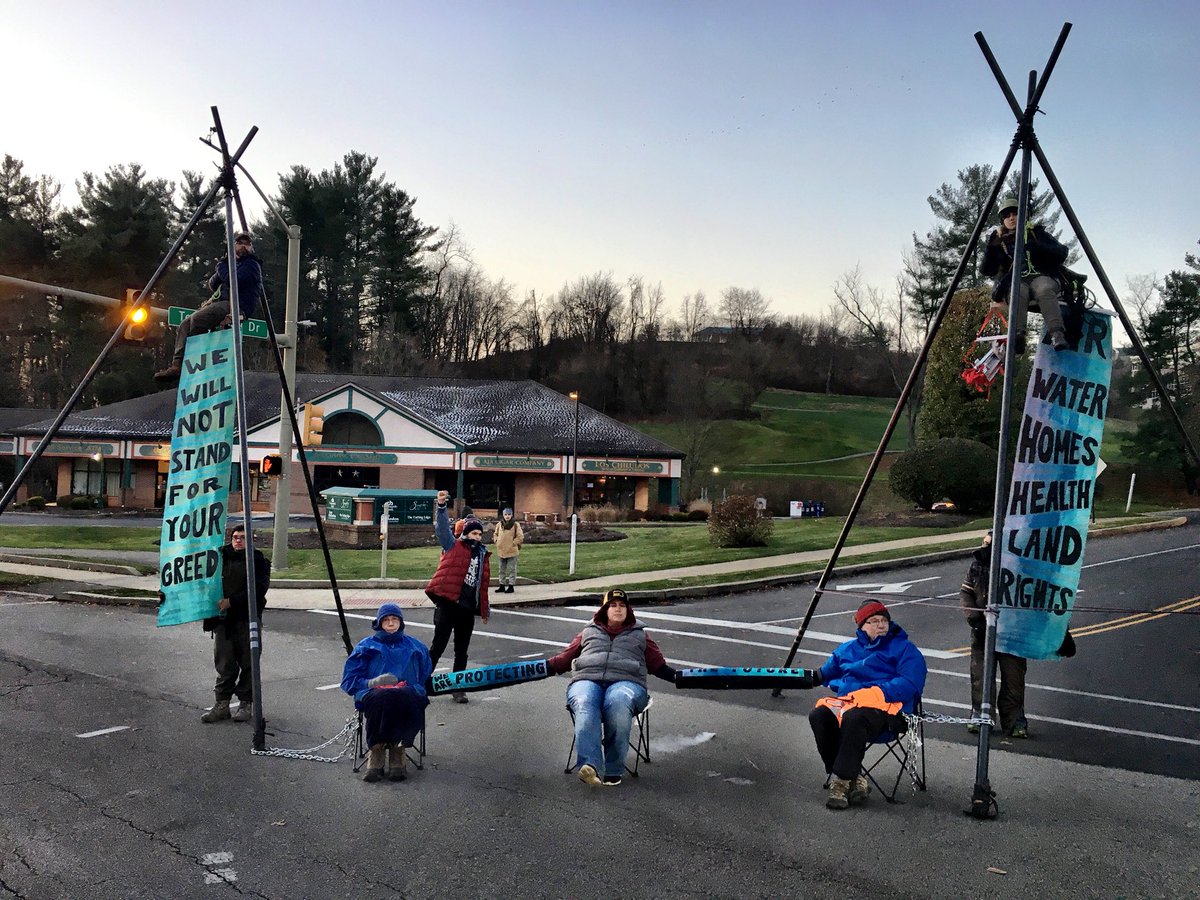 RisingTideNA's tweet image. If the fossil fuel industry won’t stop, #WeWontStop. #southpointe