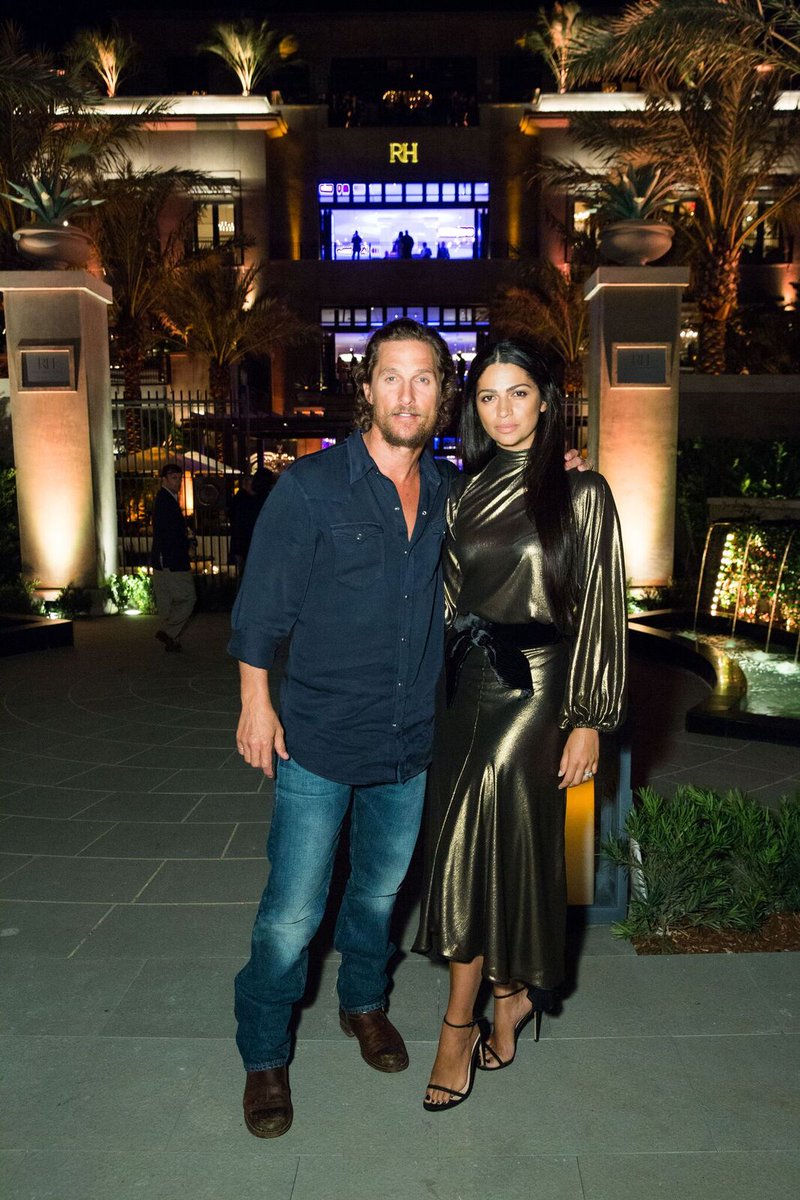 Matthew McConaughey, wife attend gallery opening in South Florida bit.ly/2j8GwZz?utm_so… https://t.co/PlQJ6fqPKG