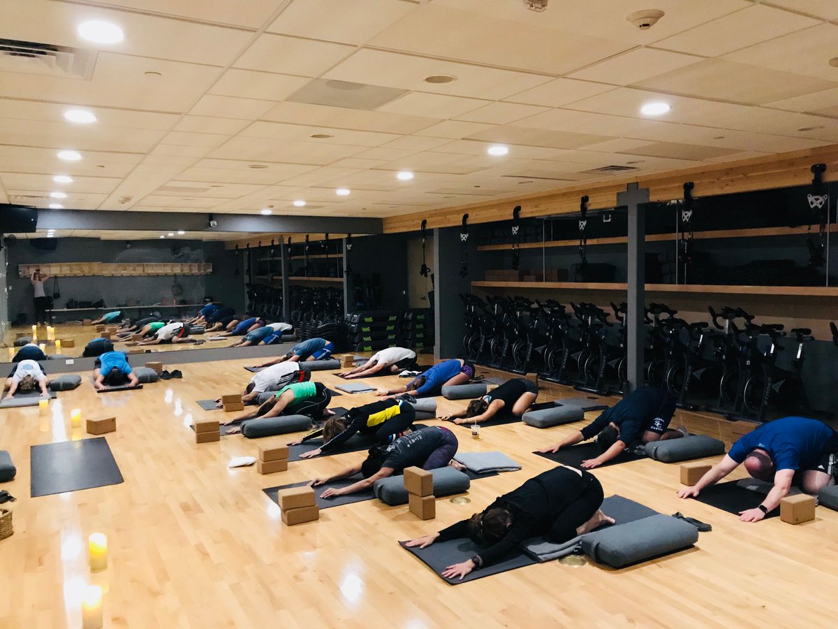 Sahqyoga's tweet photo. Childβs Pose (Adho Mukha Virasana) is a wonderful resting pose that releases the head below the heart and lengthens the entire upper body. #breathedeep #thisisyoga #recoveryyoga #RISEwithSA https://t.co/ORyYbx6kMb
