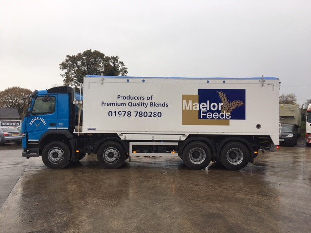 MuldoonTS's tweet photo. Thanks to our very good customer, Mr Jim Glover over at Maelor Feeds Ltd for their recent order of a new Rigid Bulk Blower.
#HappyMonday #BulkBlower #ThatDesign #HappyCustomer ' https://t.co/4p1FUm3I6Z