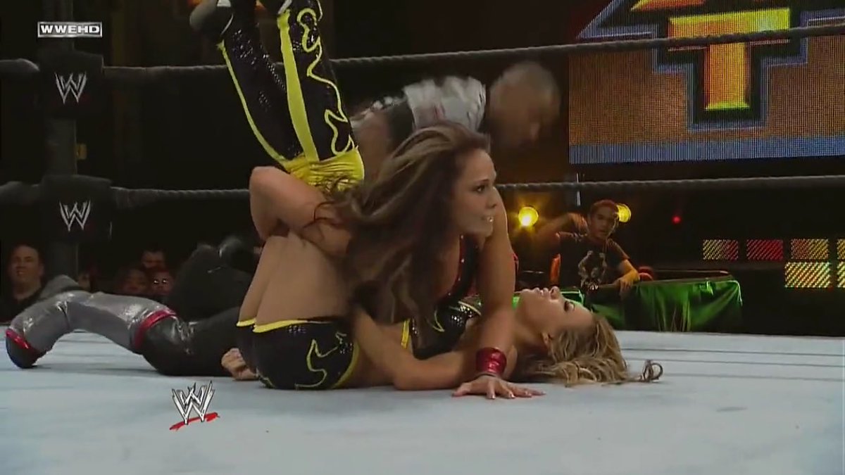 mizterperalta's tweet photo. After last night, Tamina can finally say that she has a pin fall over all the Four Horsewomen. 👏🏼👏🏼👏🏼 https://t.co/3Y2CghkGyX