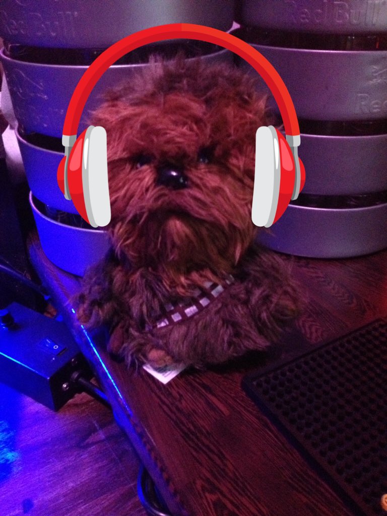 DjCultureMax's tweet image. Чубаку вам в ленту) #starwars #chewbacca #chewe #милота