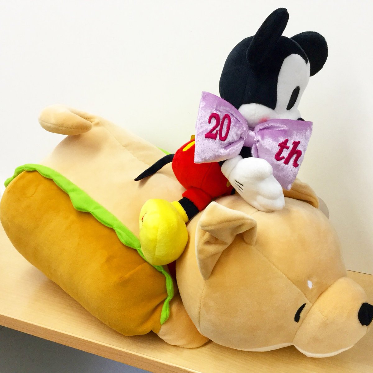 Meme 11月日 犬 ですか パン ですか ホットドッグ だ Hotdog かわいい Birthday 17 11月生まれ 誕生日 Disney ディズニー ミッキー 365日 記念日 プレゼント ぬいぐるみ ぬい撮り Villagevanguard ヴィレッジヴァン