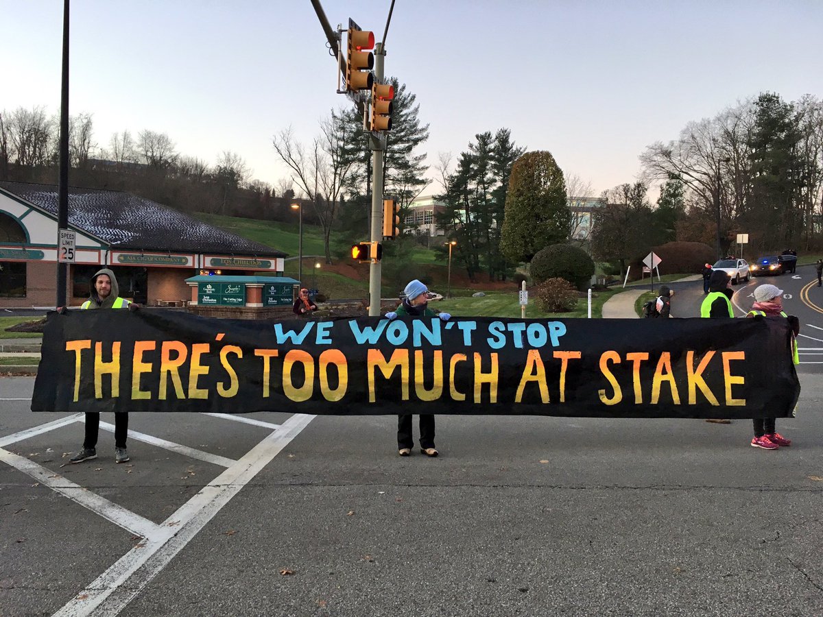 collinrees's tweet image. Update: Traffic is fully blocked &amp;amp; shut down. Partial list of companies being blockaded:

Haliburton
Chesapeake Energy
Range Resources
EQT
Consol Energy
Noble Energy
MarkWest Energy
Rice Energy
WPX Energy
Columbia Gas

The fossil fuel industry won't stop, so #WeWontStop either.