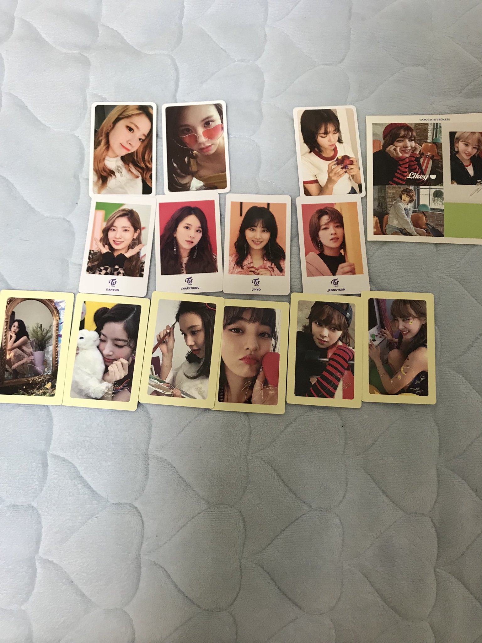 Twice トレカ　ツウィ　チェキ　perfect world ピンバッチ TWICE ツウィ トレカ - メルカリ