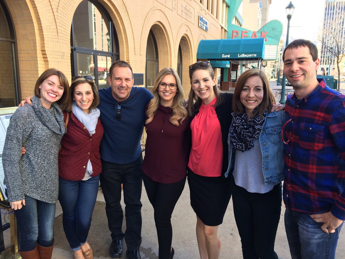 jessicav_wx's tweet photo. First @stephenWAAY31 leaves and now there's another. Great adios brunch with @abbyacone @lucybergemann @jctvweather @EmilyRoehler @WxLadyKatie @JShermanwx #byefriend #whoisit? #brunch #thankgoodnesswegetalong #maybetoowell https://t.co/YBYJ9n05yG