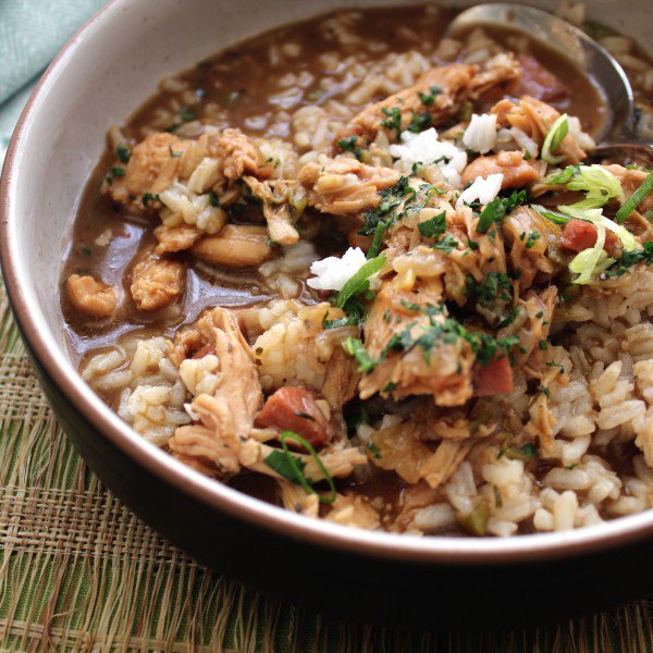 Emeril's tweet photo. One of the very best Thanksgiving leftovers recipes out there - Turkey Bone Gumbo https://t.co/yQZTWdDrfO #RecipeoftheWeek #Thanksgiving https://t.co/KzNXf7AXQh