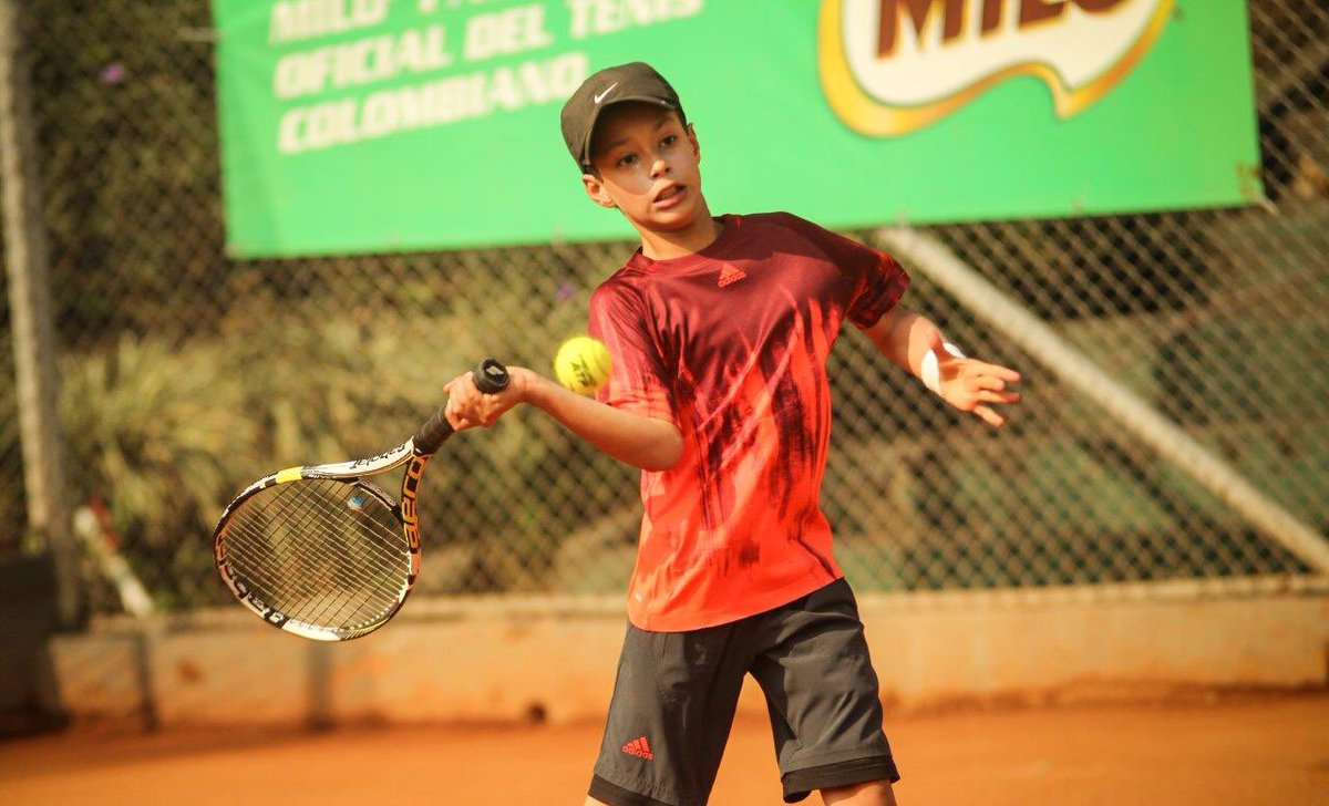 lattenis's tweet photo. Sofia Rojas, Laura Franco, Belisa Villa y Matias Hoyos, los antioqueños que jugarán esta semana el #Cosat #Grado4 #Bucaramanga #TalentoLattenis @fedecoltenis https://t.co/3lkEft05ws