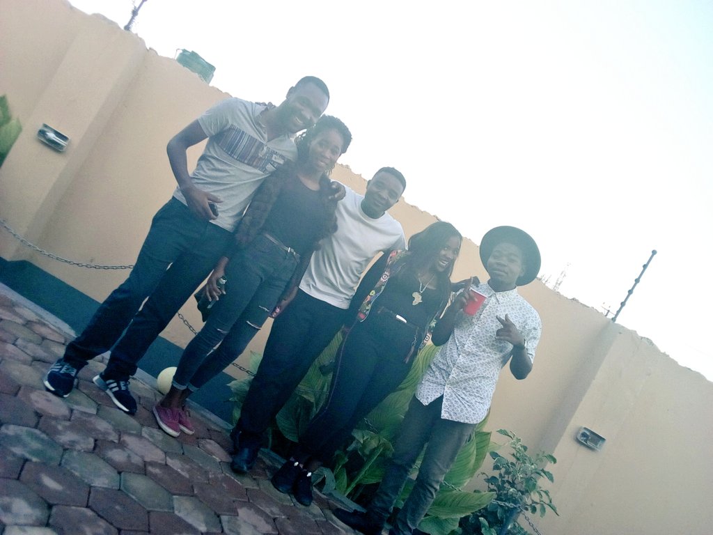 unearthly_geezy's tweet photo. #SquadMade #blackfridayfeeling #AwkwardBirday https://t.co/OnIhHMva5O