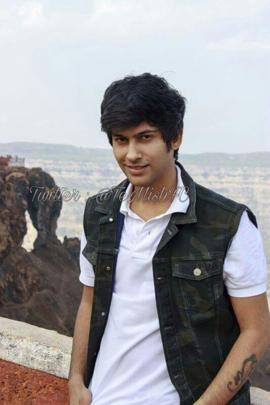 Team_Namish's tweet photo. I vote #NamishTaneja for  #AsjadNazirSexyList2017 #FanPower @asjadnazir https://t.co/4FdQtiRuDW