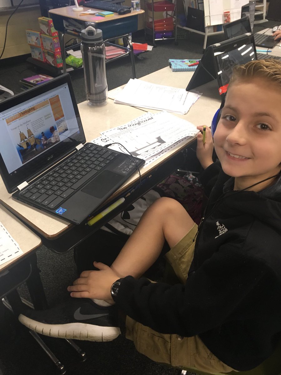Casteel1Kelly's tweet photo. 4th graders at JES  are voyaging across the Atlantic today! Virtual Field trips are a great way to explore the world without leaving the classroom! @JES_tigers @Jes4th https://t.co/lzspbM0kbO
