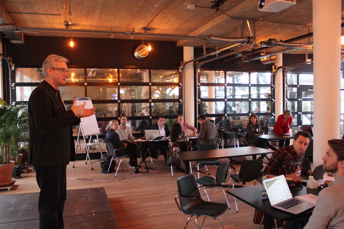 #ESOMAR Research Rally today @TQams using using <a href="/ThinkwithGoogle/">Think with Google</a> tools to solve some the most urgent questions from #Startups to the Market Research Experts #newMR#Insights <a href="/veylinx/">Veylinx</a> <a href="/sbootcamp/">Startupbootcamp</a>