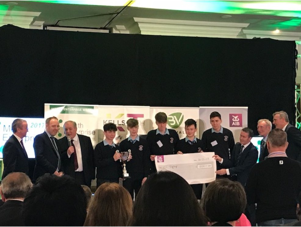 francois_fhc's tweet photo. Congratulations to “EZ TopUp” – New business from TY students in St. Pat's in Navan for First prize winner in the Meath Enterprise “Schools Enterprise Competition”. #MEW2017 https://t.co/C8JCXLpeGU