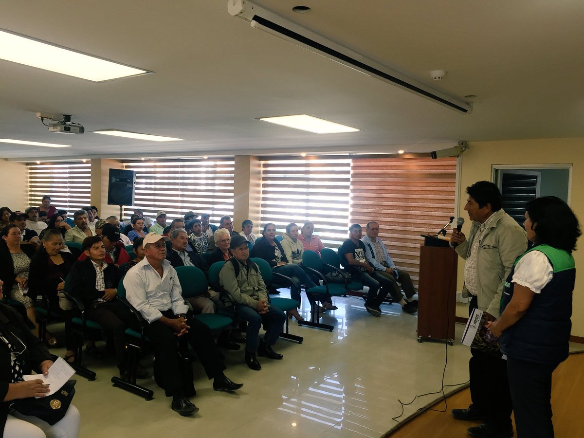 norisOrdonez's tweet photo. Con la presencia de los Presidentes de 81 Dispensarios del #SeguroSocialCampesino de la Zona 7 presentes en socialización de avances de gestión Coordinación. Actualización de Encuestas. Mantenimiento de Dispensarios https://t.co/0fPrBp7KwK