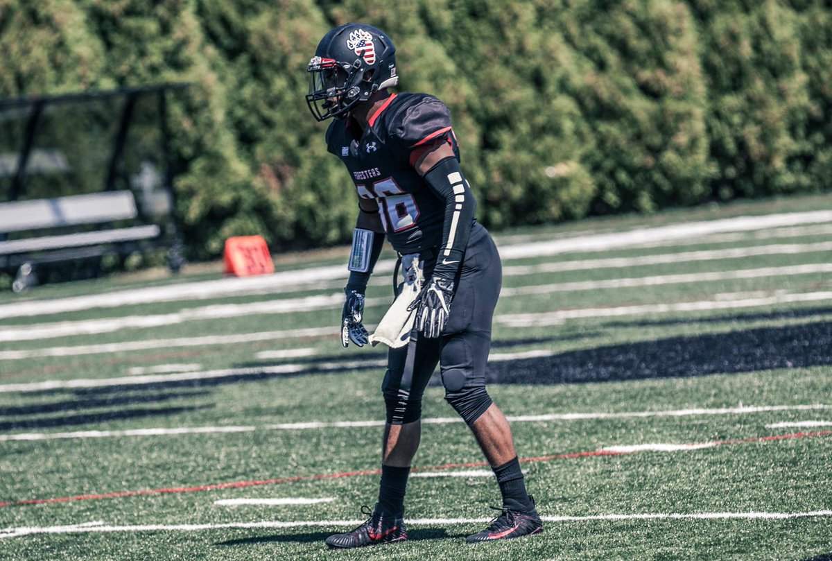 Coach_Butts's tweet photo. Congrats to the All-MWC South Shark @RJPompey and Bandit @BigTmanofaction -- They combined for 117 tackles, 5 INTs, and each started on at least three special teams' units all year long! https://t.co/sgn61lKQrr