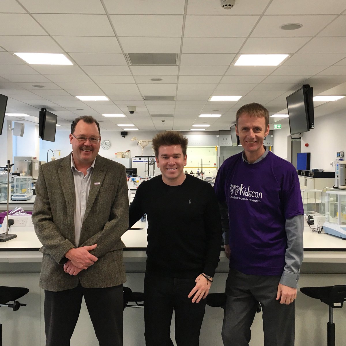 louisjamesdavis's tweet photo. Learnt a lot about the great work @Kidscan_UK #cancerresearch are doing for #children with #cancer over at the #salforduniversity today.
Looking forward to being involved.
https://t.co/MZDPGVua2z
#fundraising #future #vdonate @vstenterprises @VCode https://t.co/B0x93y90re