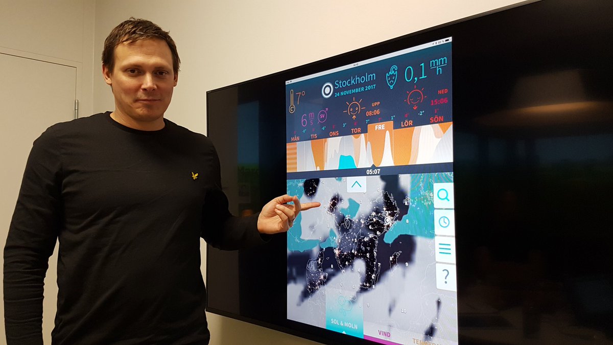 angelayong_swe's tweet photo. @VISIARC_swe demo of @smhi weather #opendata at #nordicopendata. Coffee now more chats on collaboration later. https://t.co/IaE81zzyIv