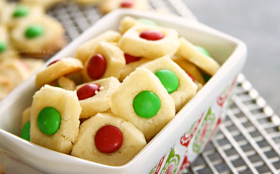 KleinworthCo's tweet photo. Holiday Shortbread Elf Bites, an easy to make holiday cookies recipe that kids love. #ad #SplendaSweeties #SweetSwaps https://t.co/sGxEsnhasX https://t.co/ImbCopqeyw