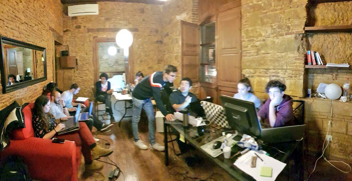 UPC_School's tweet photo. Un año más nuestros alumnos #BIMers trabajando duro y preparándose para el #concurso de @BIM_Valladolid 👏👏 https://t.co/ufnnxB8zuV