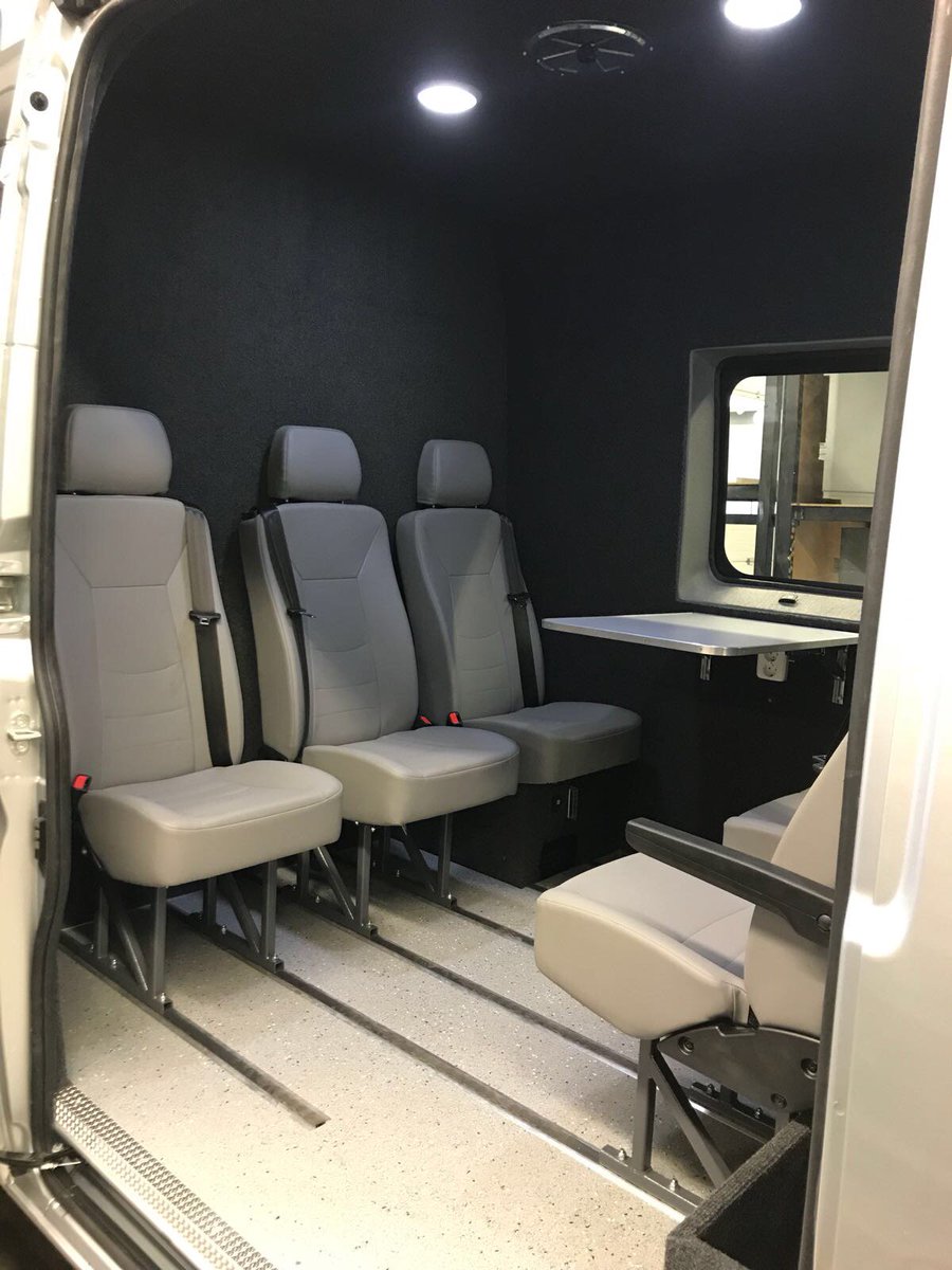 modulsystem's tweet photo. Weer een mooi project afgeleverd op de maandag! Een combinatie van standaard legborden en opklapbare legborden in een Ducato L3 DC. Ideaal bij variërende werkzaamheden! #Multifunctioneel #ModulSystem https://t.co/n8osAMWRcJ