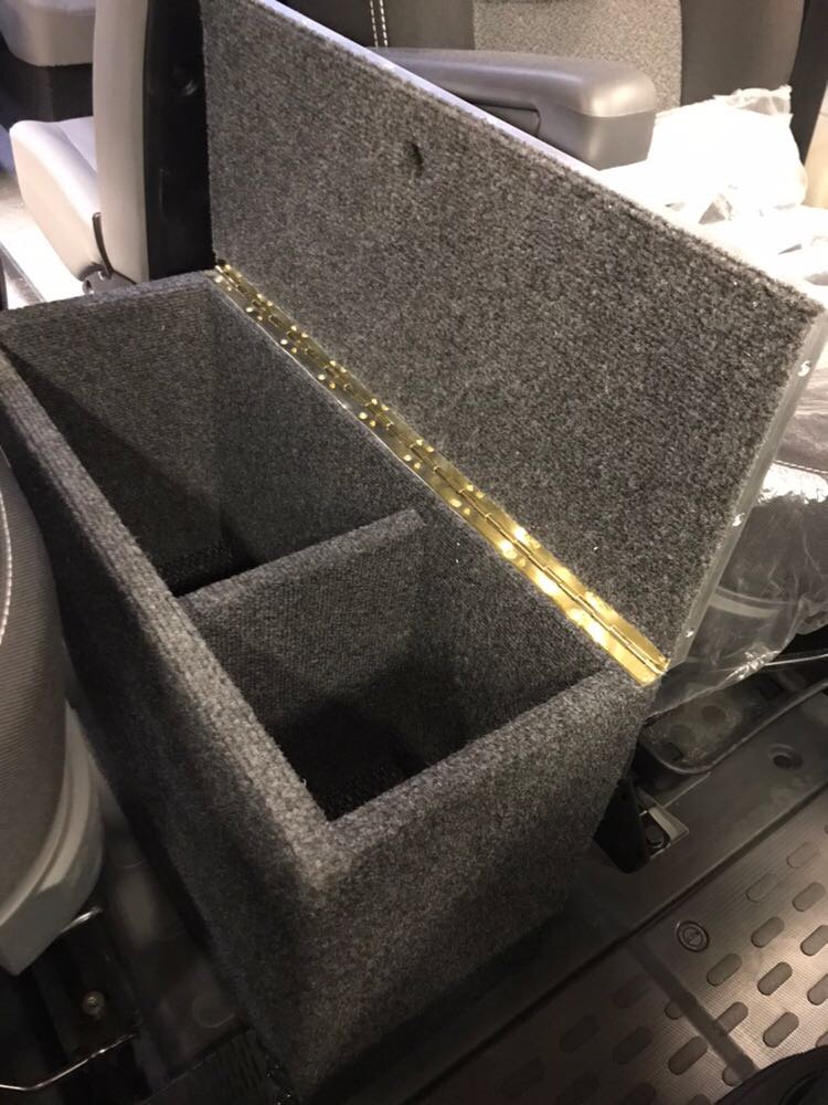 modulsystem's tweet photo. Weer een mooi project afgeleverd op de maandag! Een combinatie van standaard legborden en opklapbare legborden in een Ducato L3 DC. Ideaal bij variërende werkzaamheden! #Multifunctioneel #ModulSystem https://t.co/n8osAMWRcJ