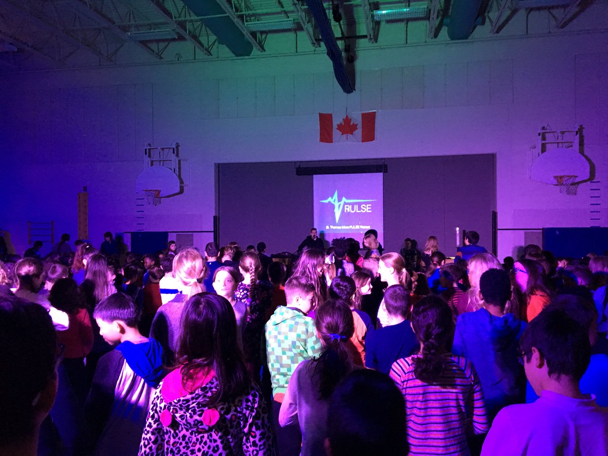 Experiencing the beauty of our Faith with @BeThePulse_ . <a href="/ThomasMoreOCSB/">St. Thomas More School</a>