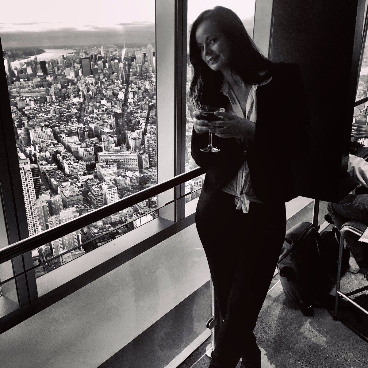 HannaBeathe's tweet photo. A drink with a view, please! 🍷👌🏻 #onedine #oneworldtradecenter #freedomtower #newyorkcity #NYC https://t.co/qRpXjG9L1H
