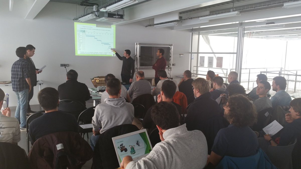 _LeDome's tweet photo. #EnDirect | En attendant #Synomeca : présentation des projets des étudiants de l'@EsixNormandie autour du thème de l'#Agriculture connectée pour les prochaines Rencontres de la #Mecatronique en avril prochain. #FarmBot #AgriTech #FabLab https://t.co/MV8IBpiJMi