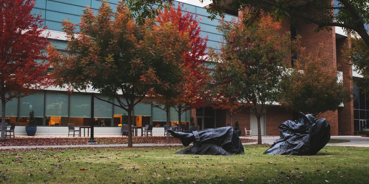 UofOklahoma's tweet photo. Just dreaming about all that delicious food we're going to eat this week. #ThanksgivingWeek🍗 https://t.co/Fpfya6dHKW