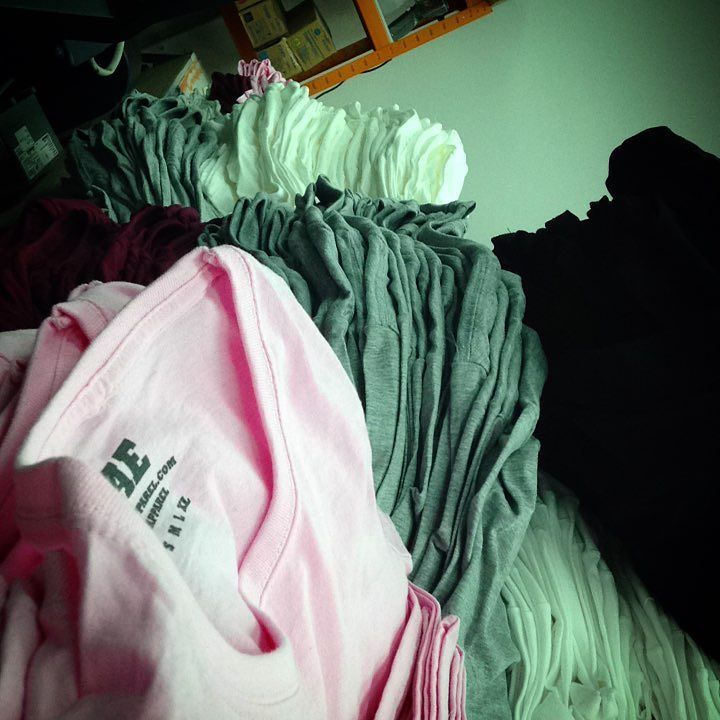 unbrokenprint's tweet photo. Label prints galore! #unbrokenprint #screenprinting https://t.co/lEUE9zYKrK