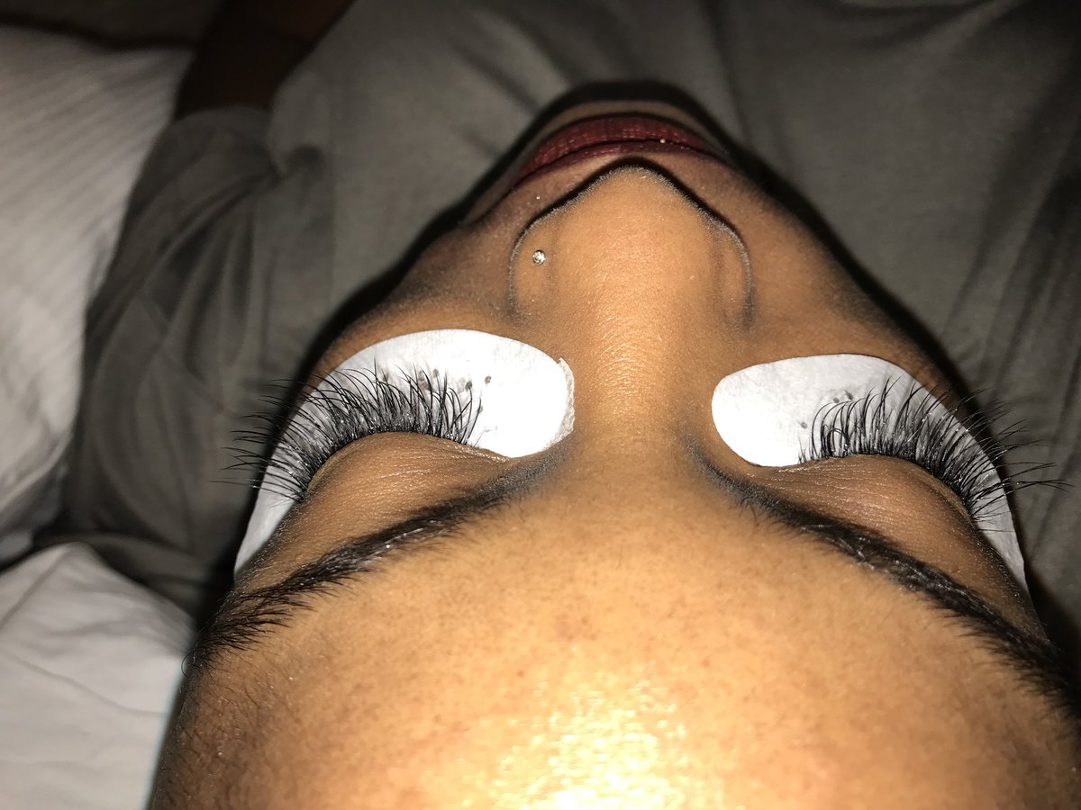 _AliahMonae_'s tweet photo. Who Want Their Lashes Done ?
Get Lashed Before Thanksgiving Ladies AmpStylez Beauty Lash ๐
Natural Set $50 Glam Set $60
$10 Deposit Required When Bookingโผ๏ธ For Appointments Text 2407162565
#Ampstylezbeautylash
#DmvLash #Certified#Lashout #Bookme #Supportblackbusiness https://t.co/5Zila6V3zk