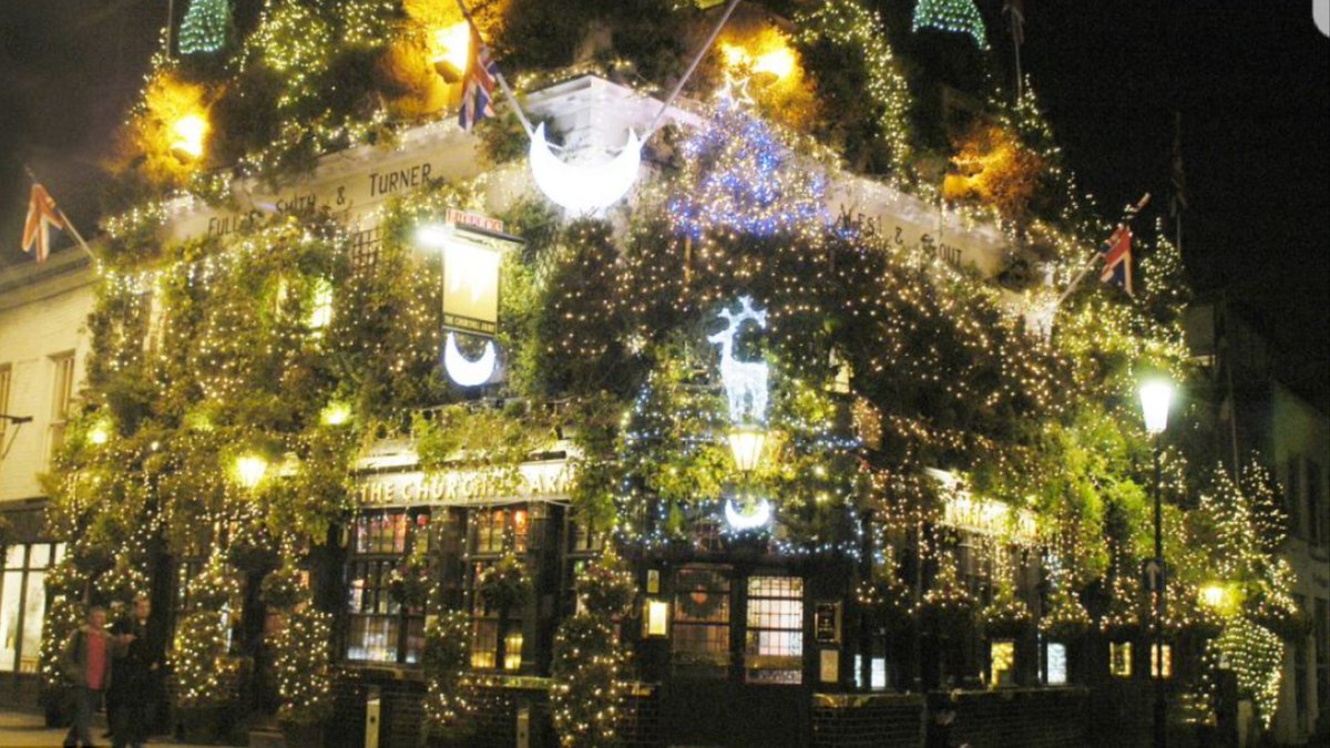 Tank_TopHouse's tweet photo. Seriously thinking about puttin mi chrimbo dec's up 🤶🎅🤶🎅🤶🎅🙈🙈🙈🙈 https://t.co/J4m9UNOFpG