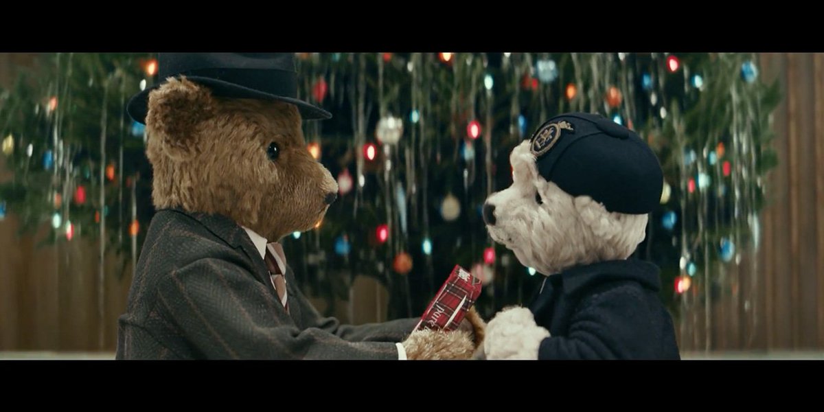 Adweek's tweet photo. Heathrow brings back the holiday bears and tells their whole 50-year love story: https://t.co/oCBG1UC7np https://t.co/DFEI2mltAe