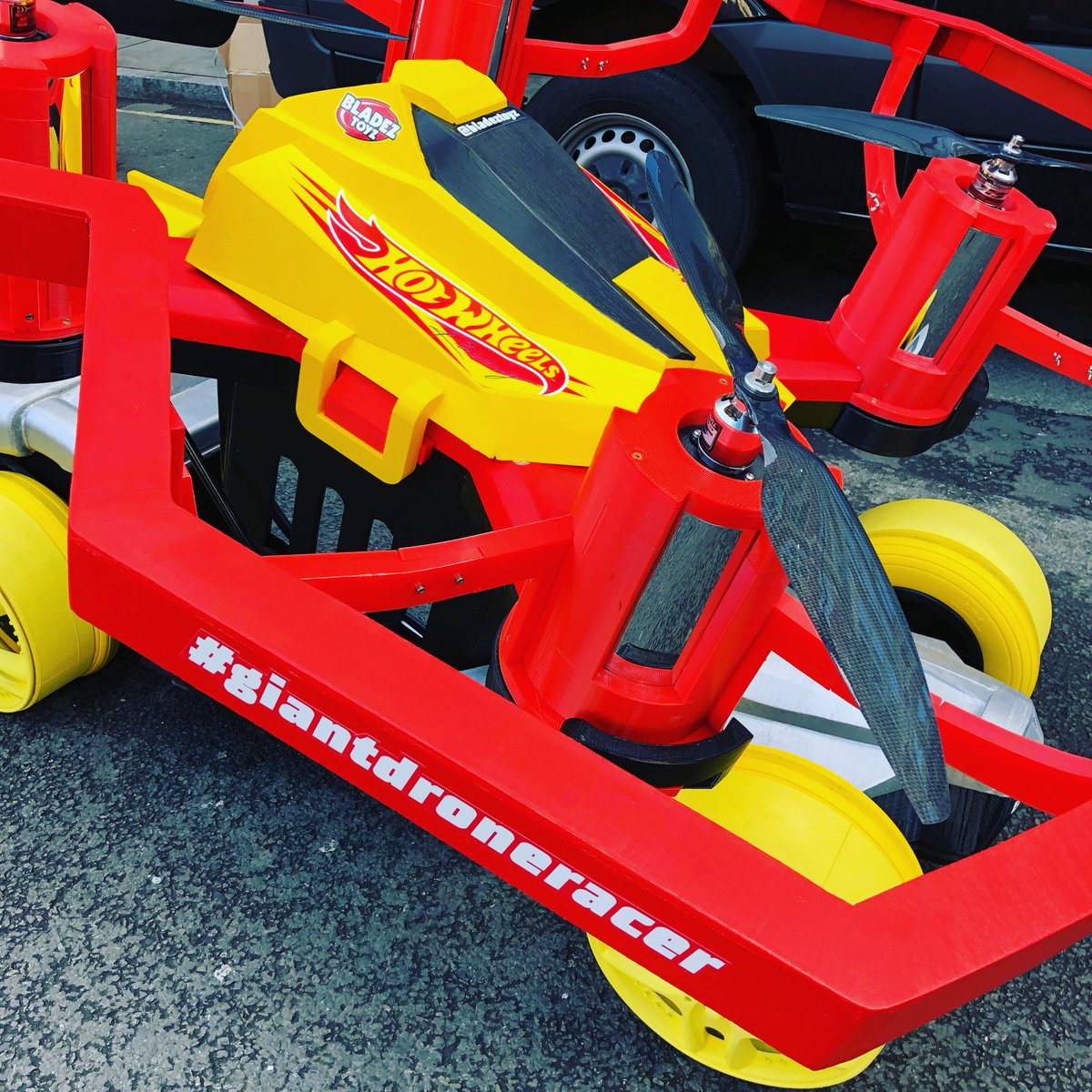 bladeztoyz's tweet photo. See the hashtag? Who saw our Giant Drone Racer at the Hamleys Christmas Parade on Sunday? We’re still accepting entries to our photo competition on Instagram until midday on November 21st. Follow us over at https://t.co/a8rKw4B2hA #hamleysparade #giantdroneracer https://t.co/q6zJirzCzB