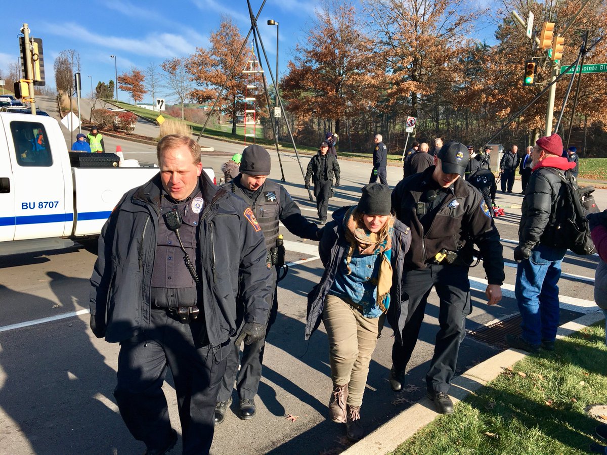 RisingTideNA's tweet image. ACTIVISTS ARRESTED: After 4 hours blocking fossil fuel industrial park in Southpointe, PA, police arrested activists who were attached to tripods. Local residents said: we will stop at nothing to protect our families. Legal Defense Fund bit.ly/2AfSjjM #WeWontStop