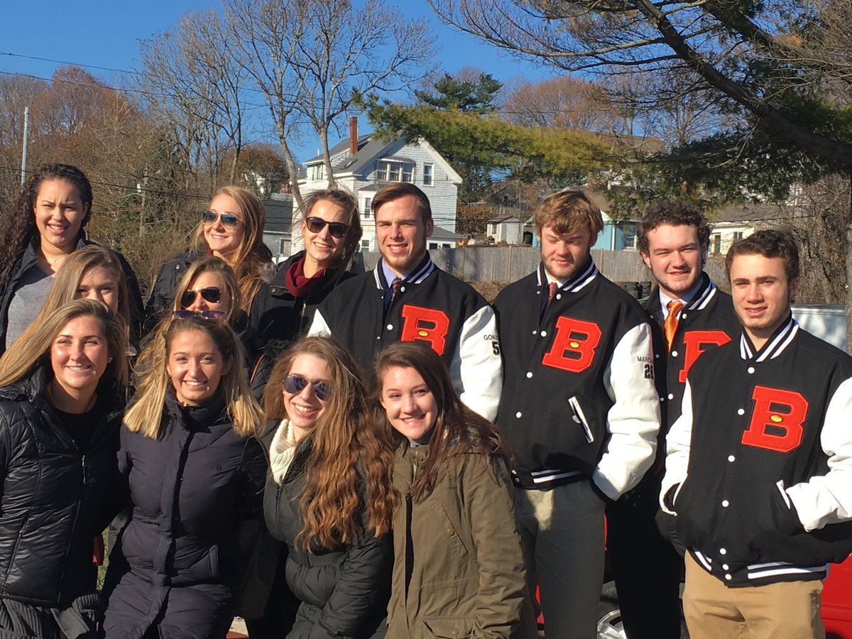 Beverly_High's tweet photo. BHS students ready to bridge the gap with Salem.  Av34 year tradition https://t.co/2aKct9MPpq