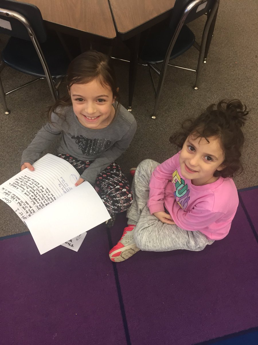 MrsRuterbusch's tweet photo. 3rd grade authors came to share their stories with the Colorful Kindergartners #troyunion #tsdthinkers https://t.co/9jHUkrBeNw