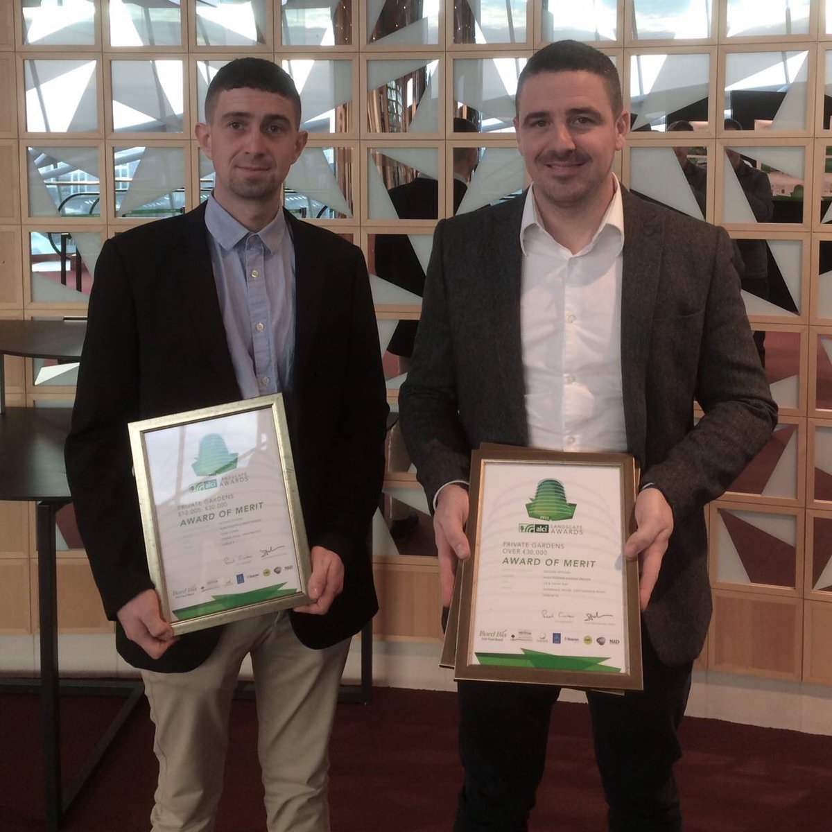 OutsideOptions's tweet image. Delighted to win two merits at the 2017 ALCI awards last Friday. There were some great gardens entered this year!