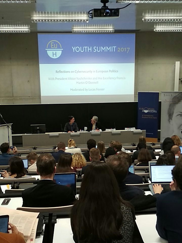 EuHPrague's tweet photo. The panel is about to start! ✌️🇪🇺 #deys2017 #europeanhorizons @collegeofeurope https://t.co/5crjeuazcp