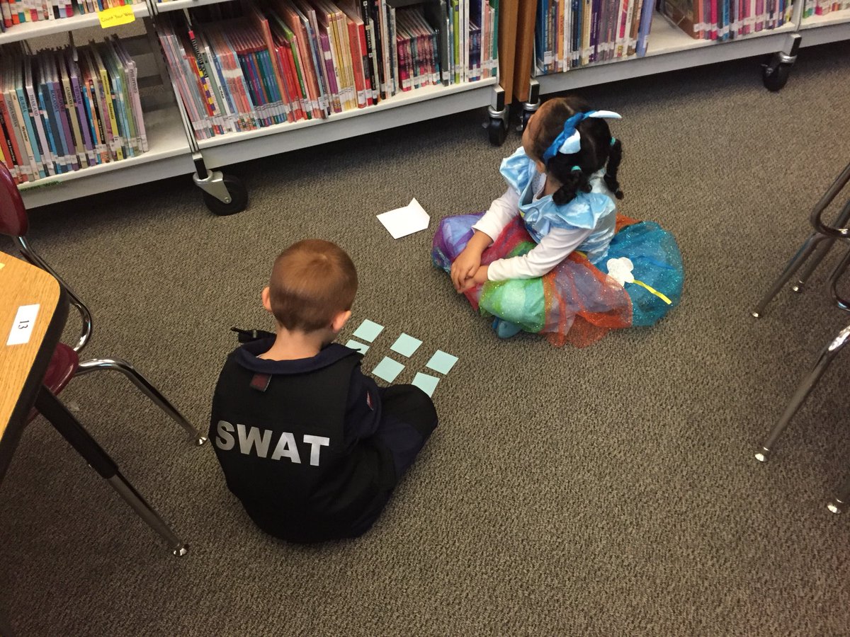 MrRslibrary's tweet photo. Book care matching with Kindergarten. #cksdchats #ckschools https://t.co/W4LNbrZHRP