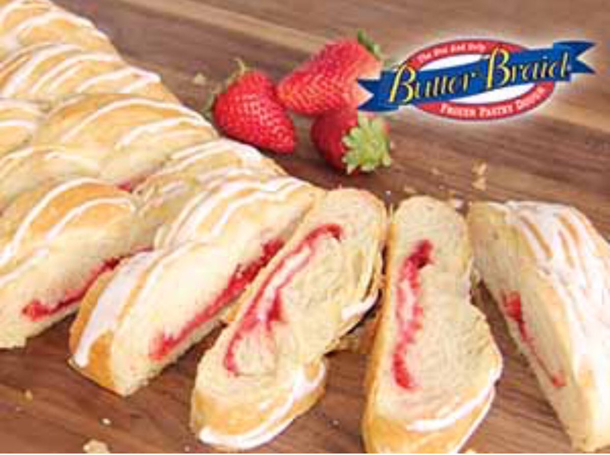 KMPTO's tweet photo. Come stop by our PTO table tonight & tomorrow evening during conferences! Weโll be handing out samples of these delicious pastries! Order yours just in time for the holidays! Order forms will be available at the table! Come say hi!๐๐ผ #butterbraid #kmpto https://t.co/Qt1pvJWXw4