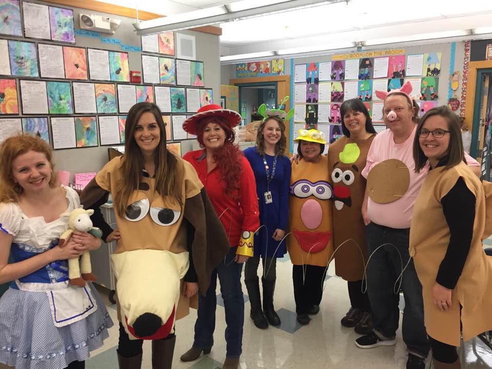 MrRslibrary's tweet photo. Who were we? https://t.co/ln5ZxMMDk8