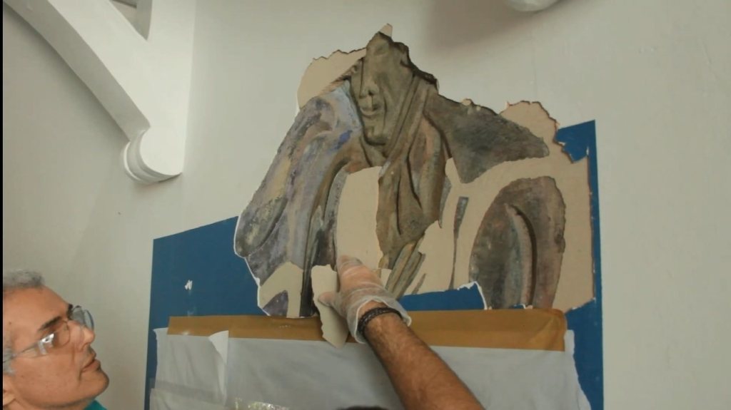 Alunos acham imagem sacra escondida sob reboco em patrimônio histórico de Fortaleza (CE) defender.org.br/noticias/aluno…